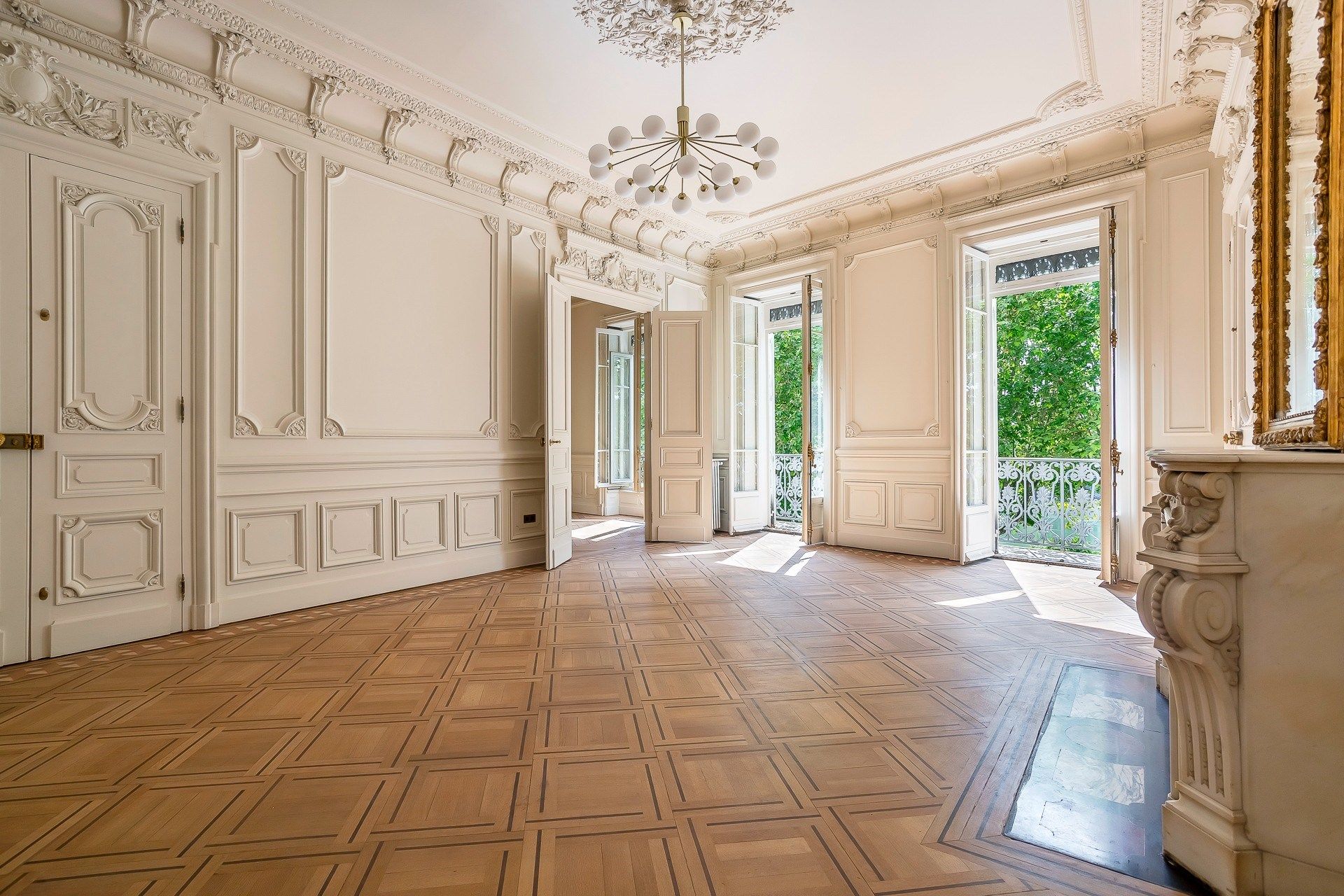 apartment 4 Rooms for sale on LYON (69006)