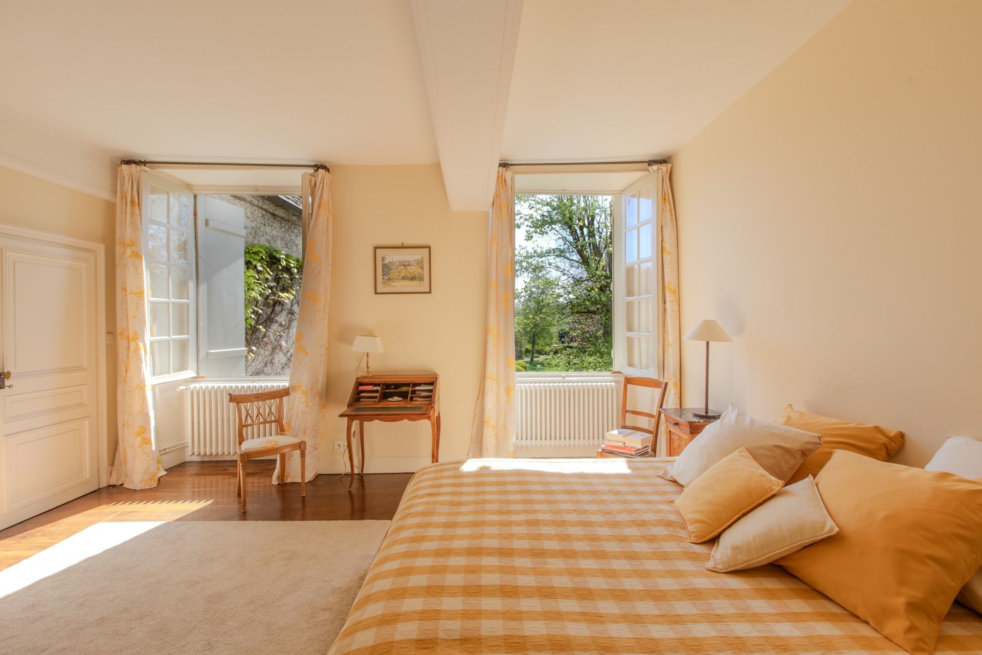manor house 17 Rooms for sale on VEZELAY (89450)