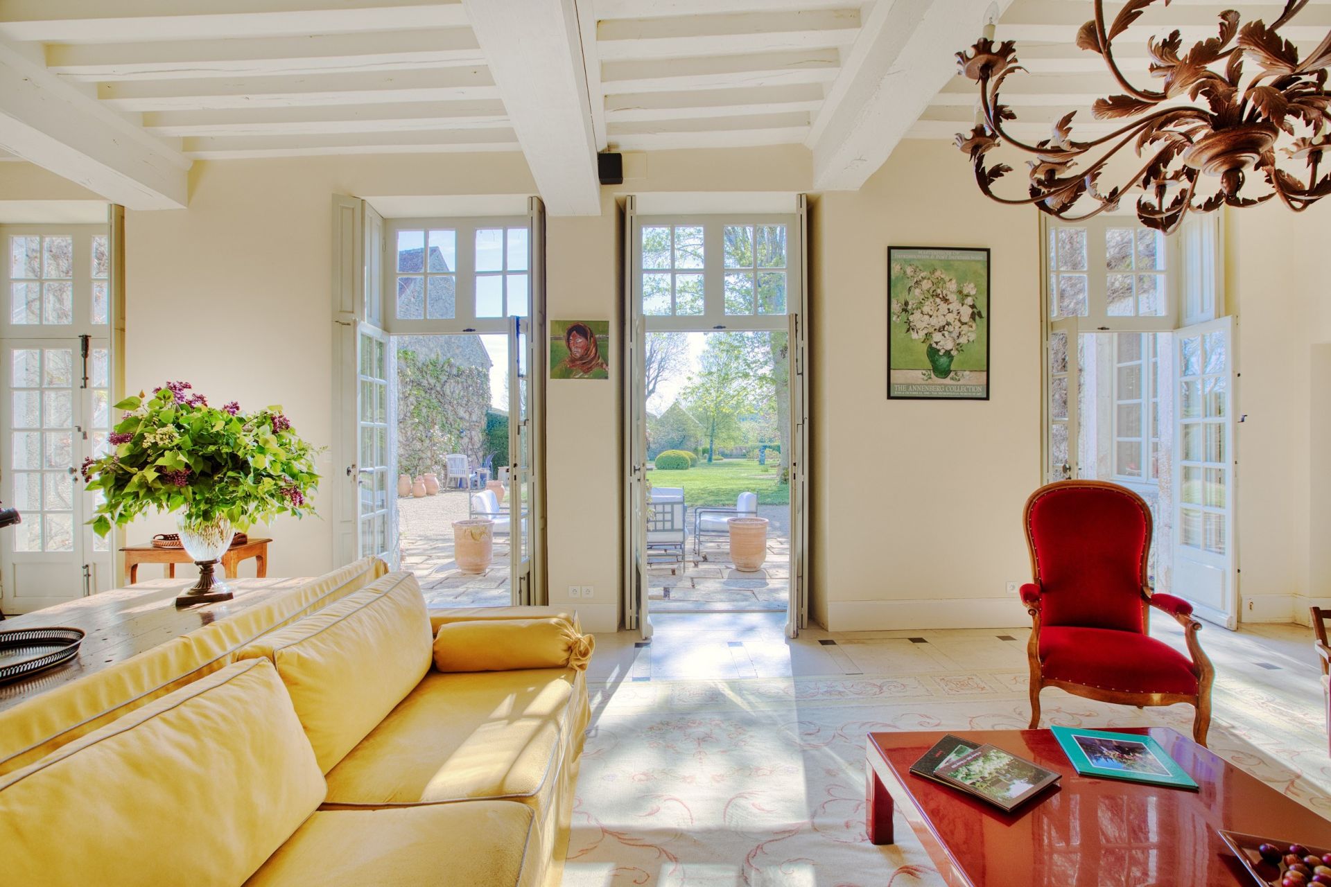 manoir 17 Pièces en vente sur VEZELAY (89450)