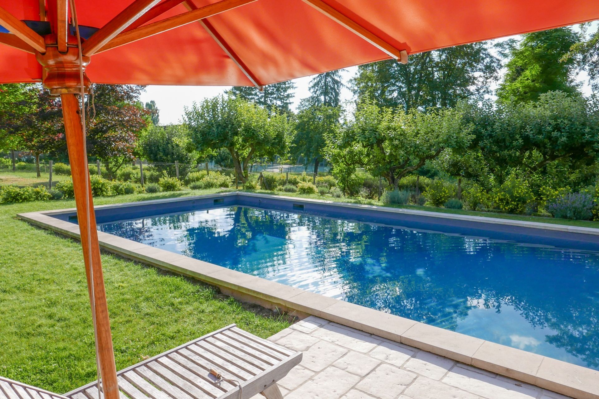 manor house 17 Rooms for sale on VEZELAY (89450)