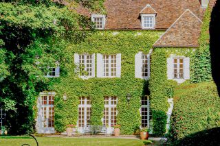 manoir 17 Pièces en vente sur VEZELAY (89450)