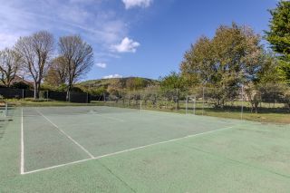manoir 17 Pièces en vente sur VEZELAY (89450)