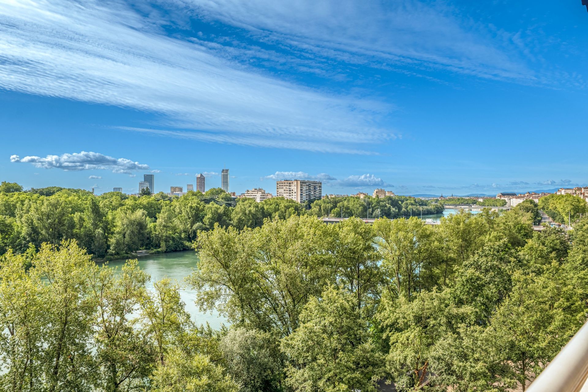 appartement 6 Pièces en vente sur CALUIRE ET CUIRE (69300)