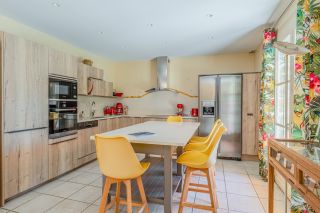 maison de maître 9 Pièces en vente sur STE FOY LES LYON (69110)