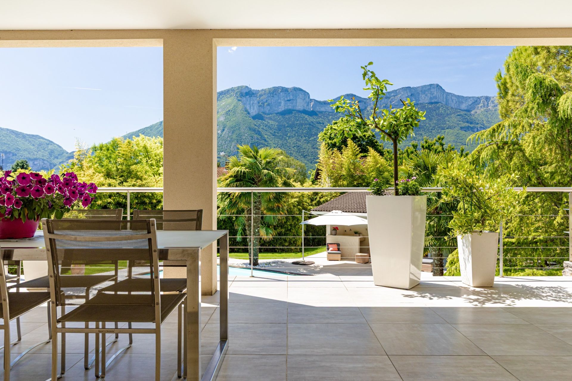 house 6 Rooms for sale on GRENOBLE (38000)