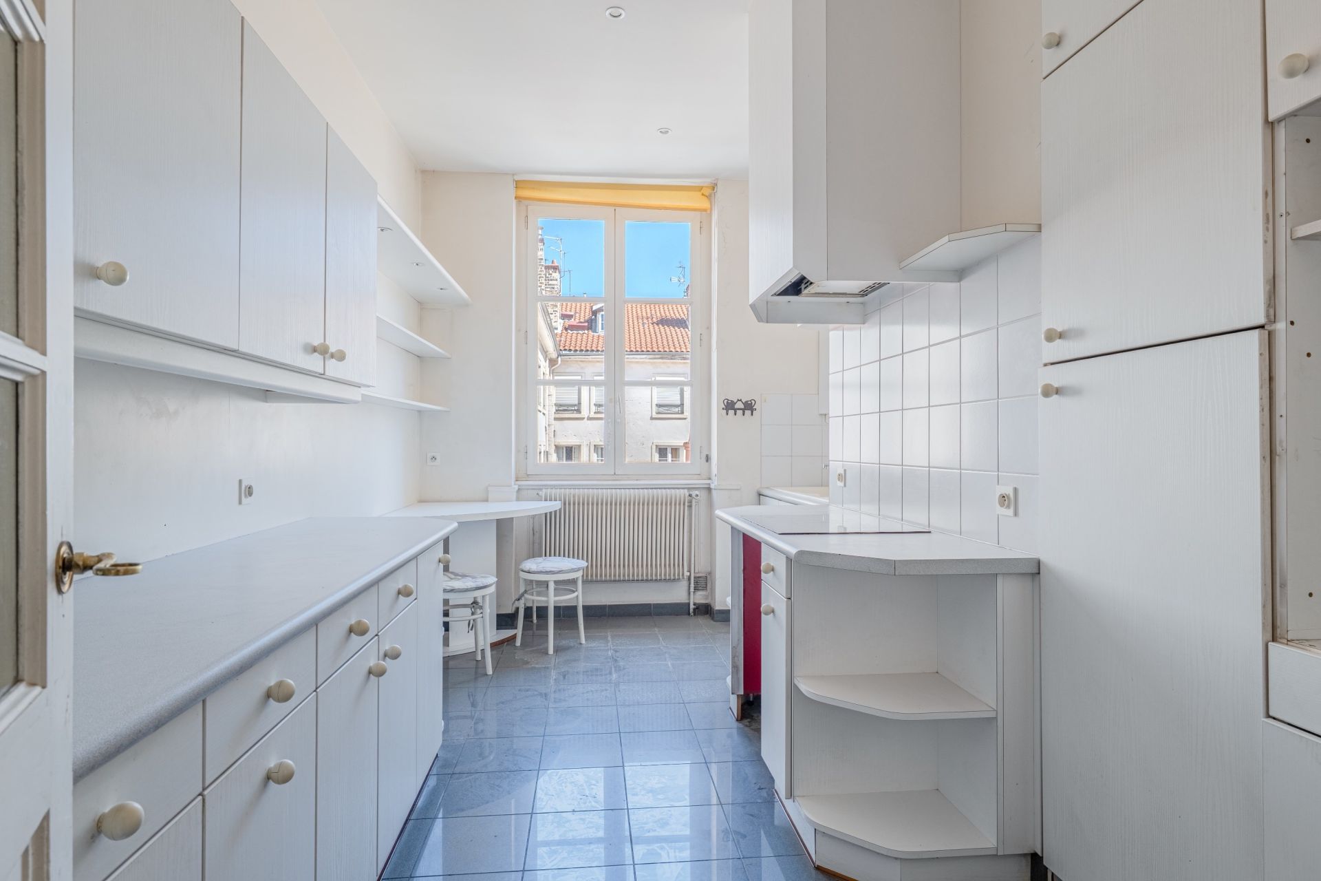apartment 4 Rooms for sale on LYON (69006)