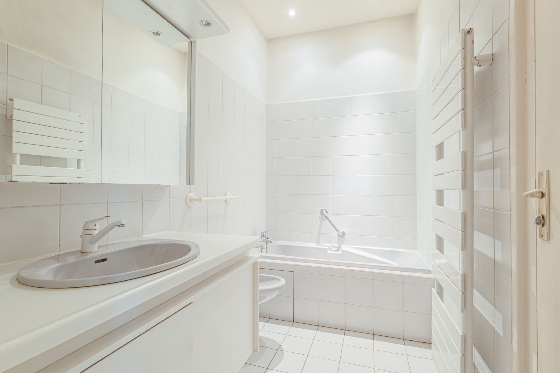 apartment 4 Rooms for sale on LYON (69006)