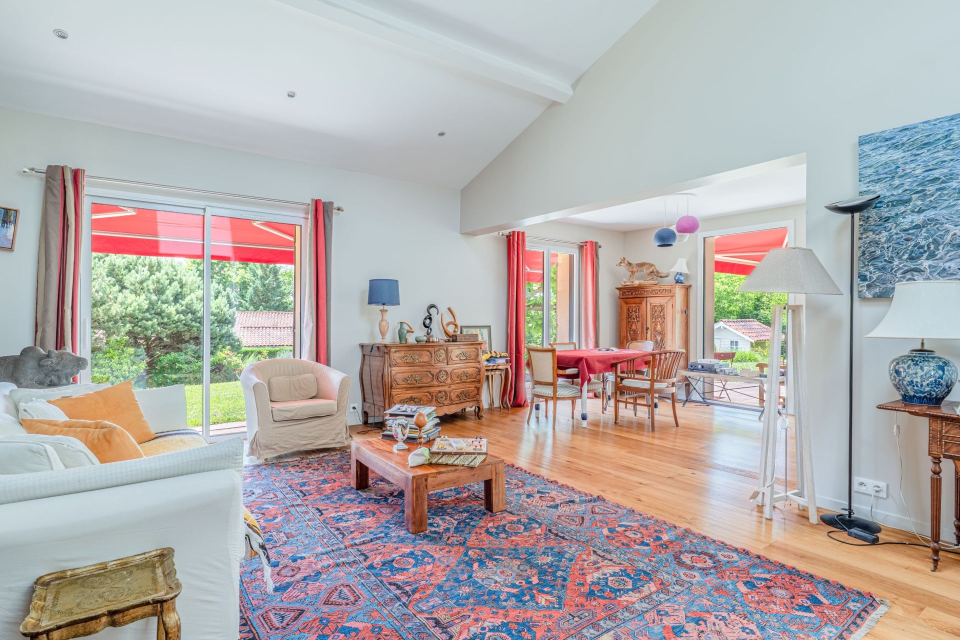 maison 7 Pièces en vente sur CHARBONNIERES LES BAINS (69260)