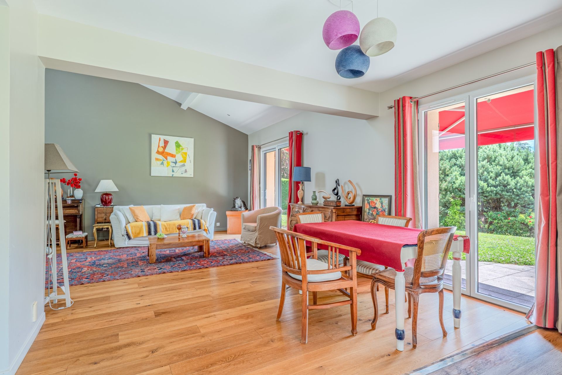 maison 7 Pièces en vente sur CHARBONNIERES LES BAINS (69260)