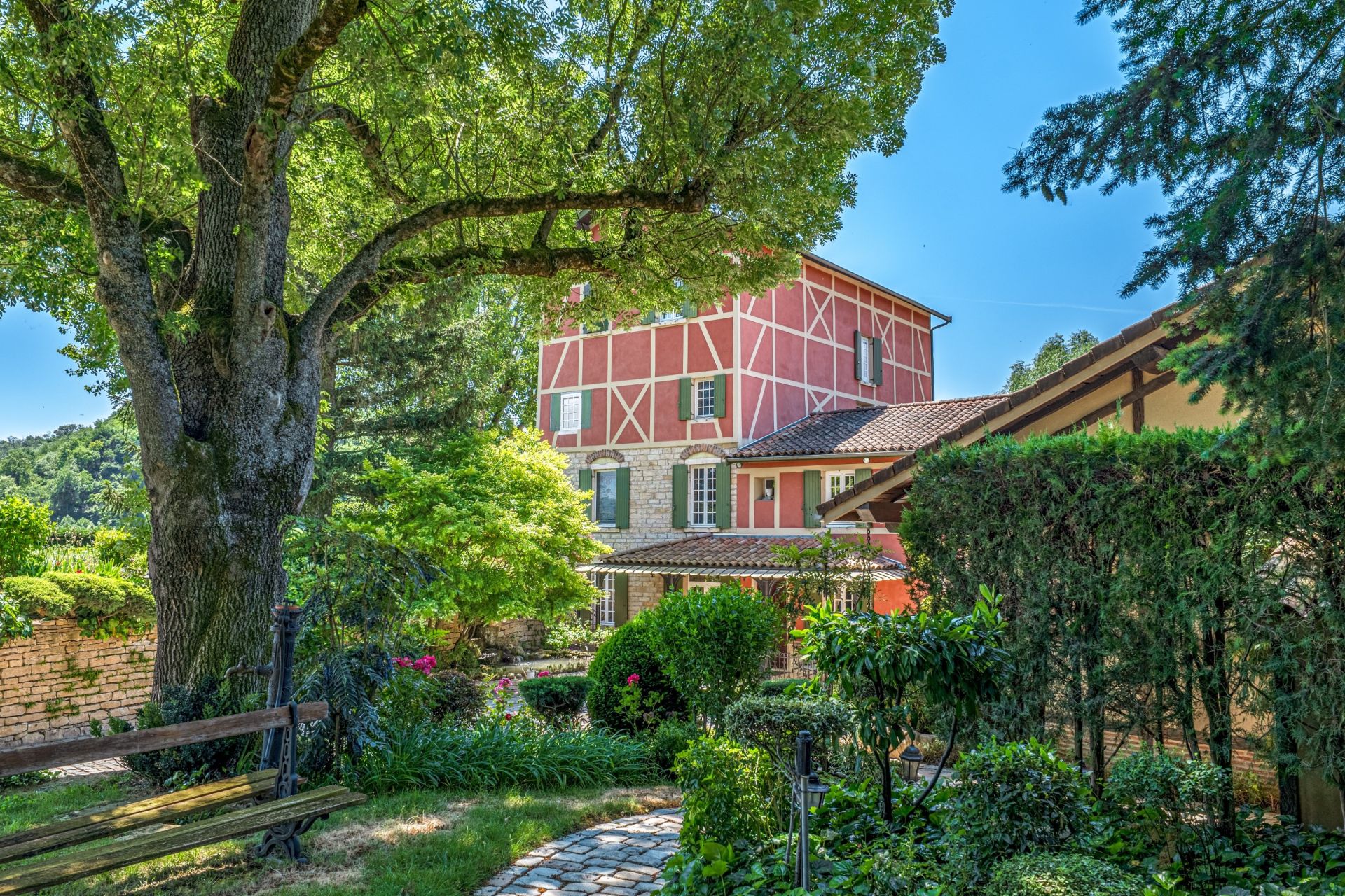 moulin 10 Pièces en vente sur STE EUPHEMIE (01600)
