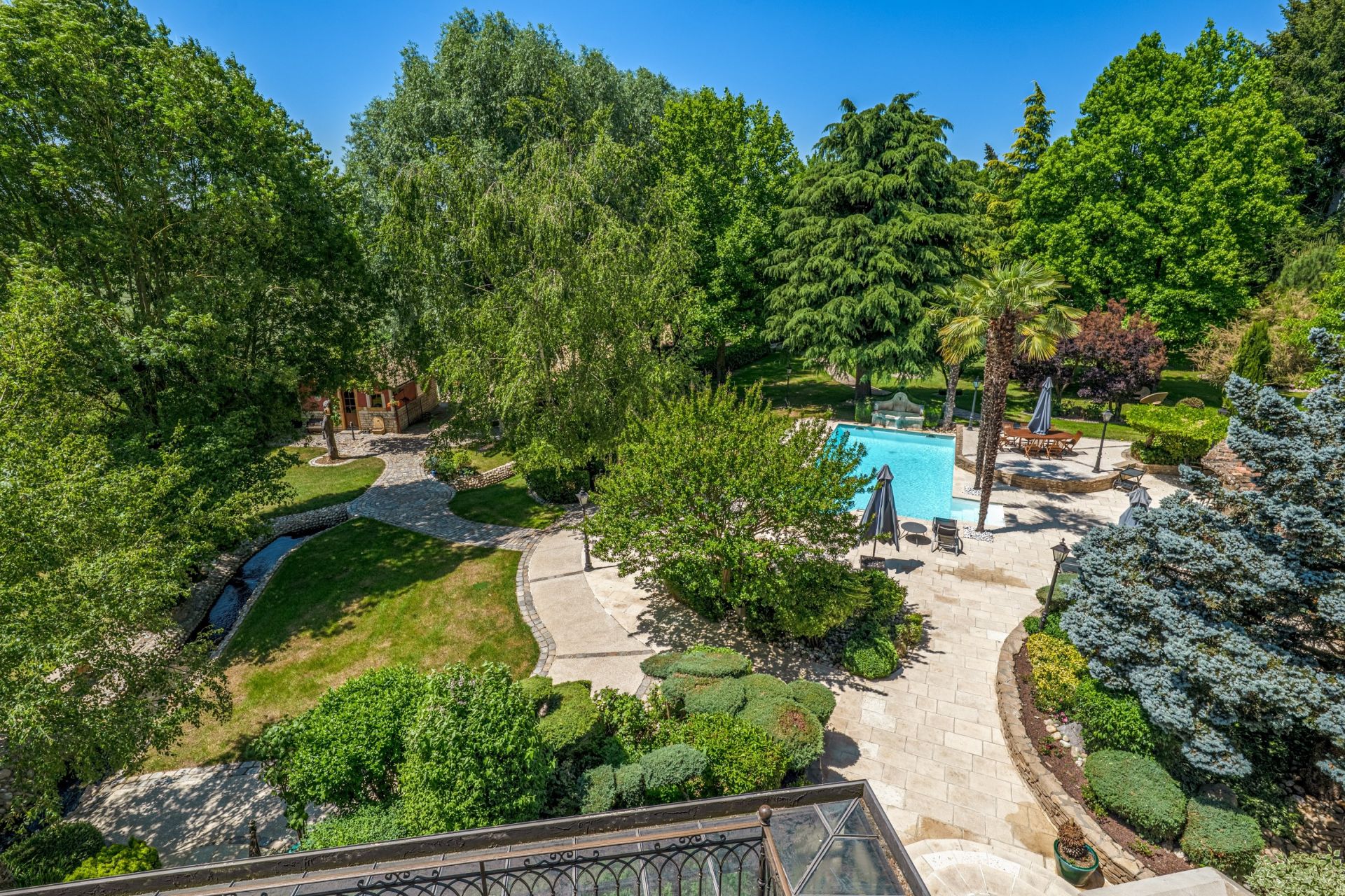 mill 10 Rooms for sale on STE EUPHEMIE (01600)