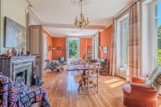 house 12 Rooms for sale on CALUIRE ET CUIRE (69300)
