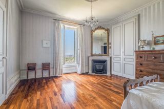 house 12 Rooms for sale on CALUIRE ET CUIRE (69300)