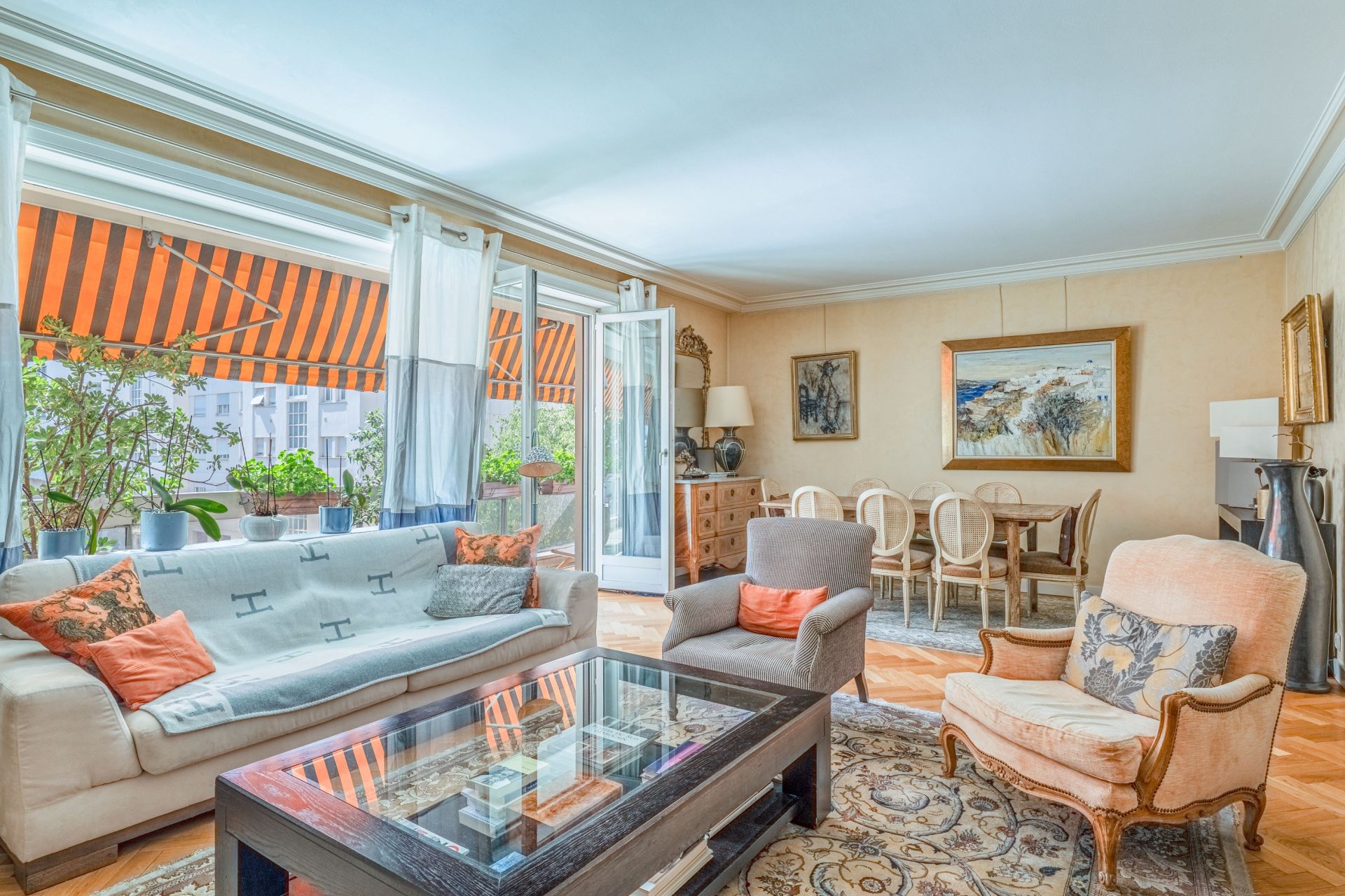 apartment 4 Rooms for sale on LYON (69006)