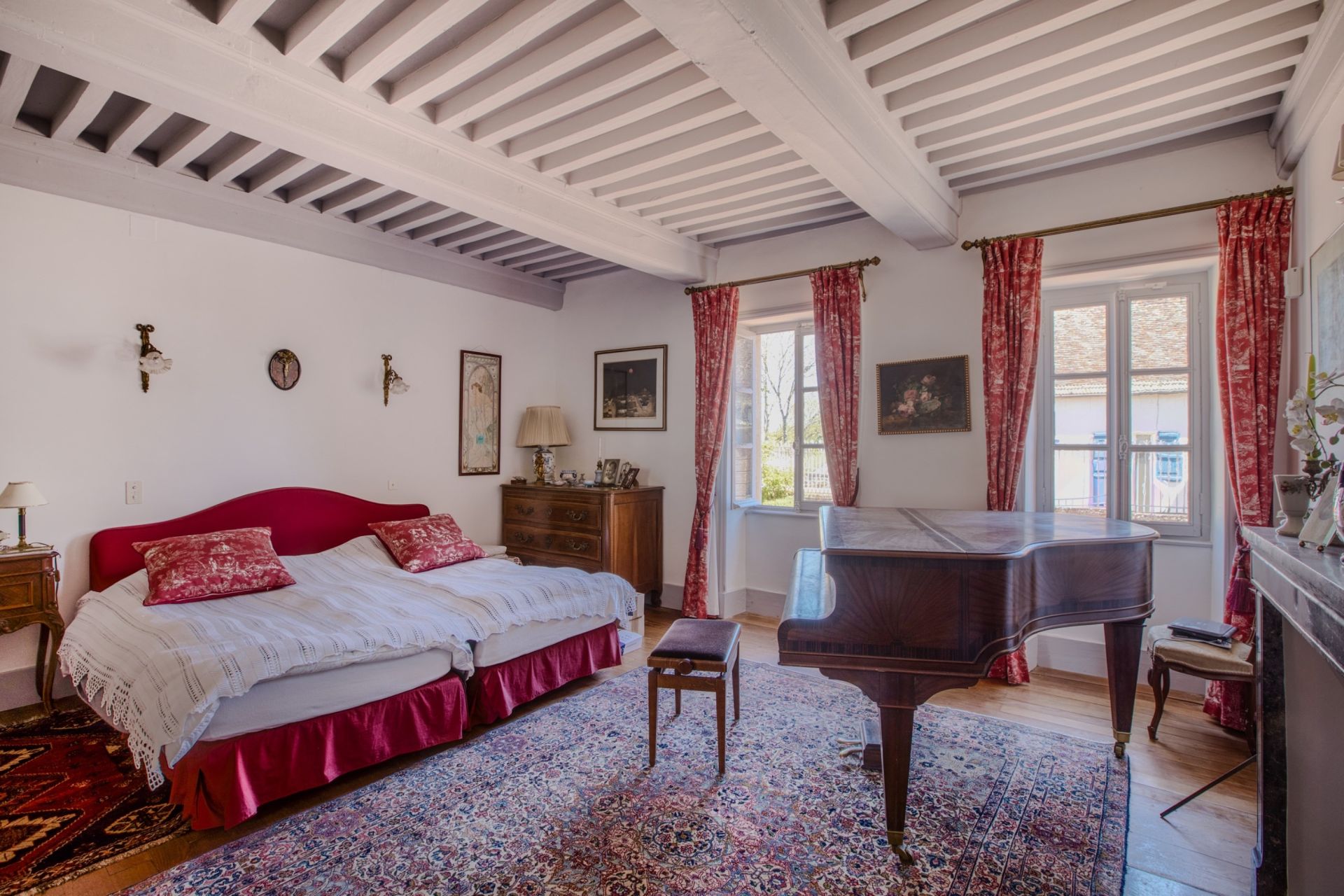 maison 8 Pièces en vente sur PARAY LE MONIAL (71600)