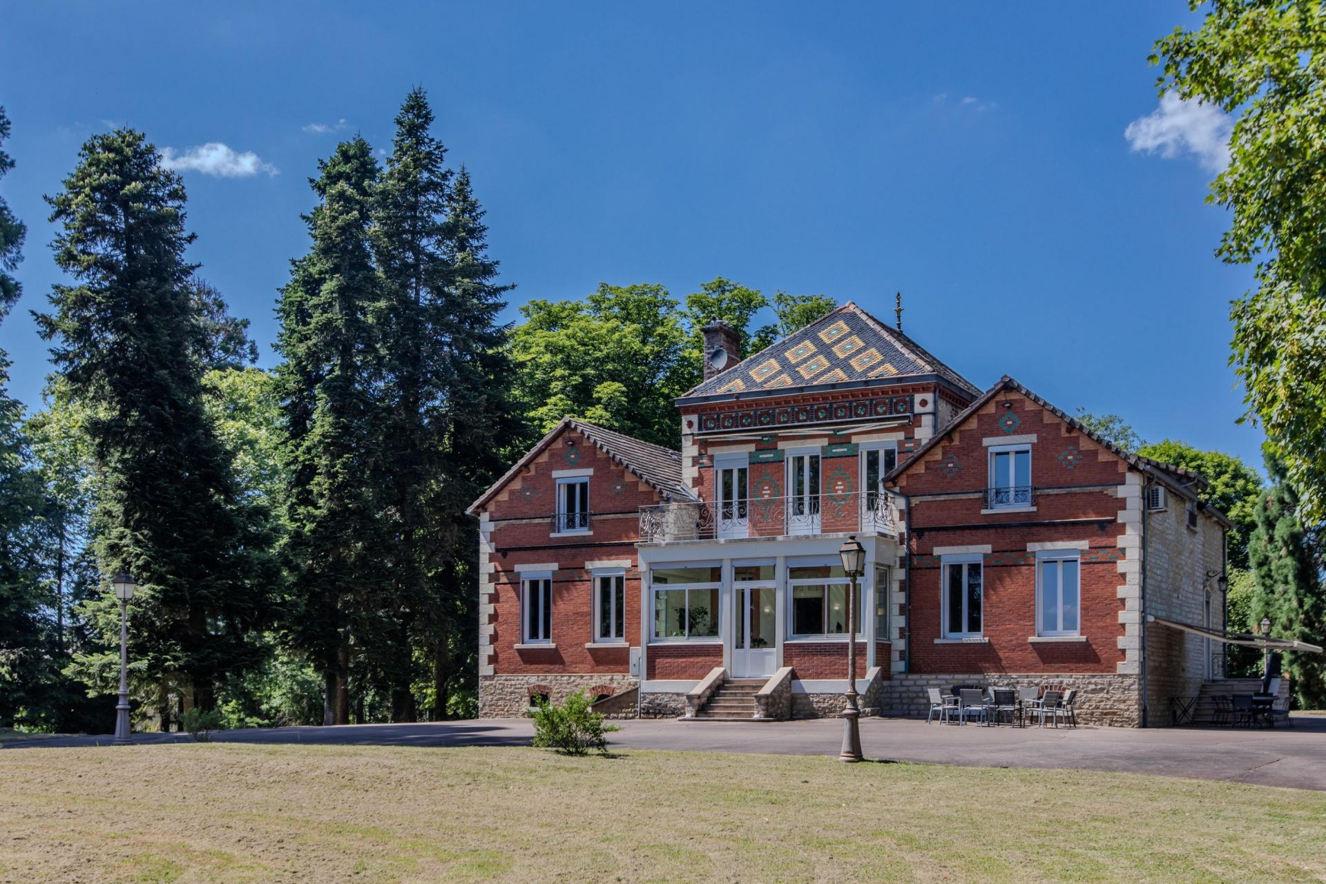 maison 10 Pièces en vente sur MONTCHANIN (71210)
