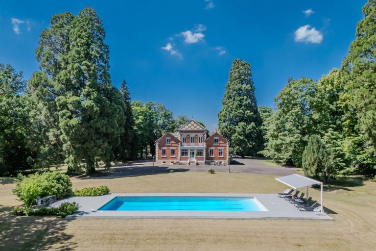 maison 10 Pièces en vente sur MONTCHANIN (71210)