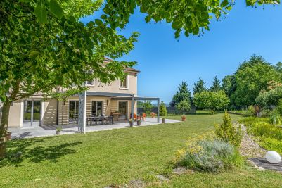 Sale House Lissieu 5&nbsp;Rooms 203&nbsp;m²