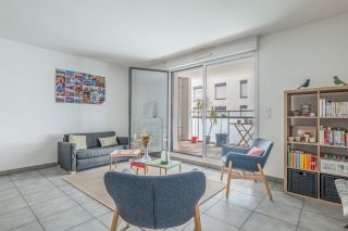apartment 4 Rooms for sale on LYON (69003)