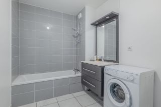 apartment 4 Rooms for sale on LYON (69003)