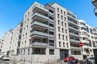 apartment 4 Rooms for sale on LYON (69003)