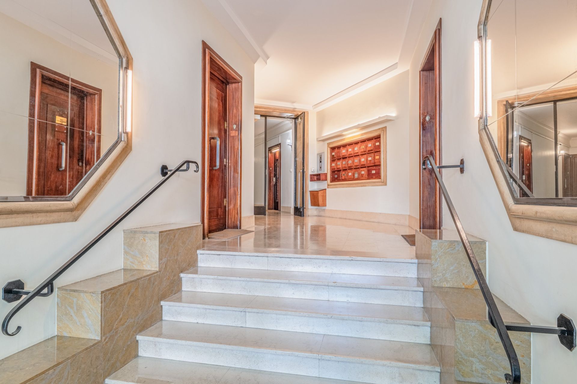 appartement 7 Pièces en vente sur LYON (69006)
