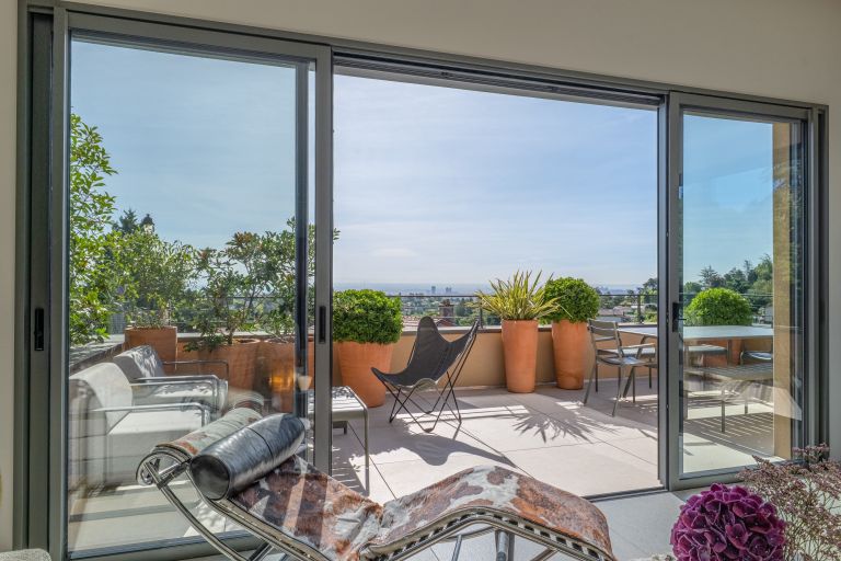 maison contemporaine 5 Pièces en vente sur ST DIDIER AU MONT D OR (69370)