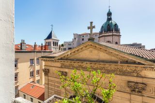 apartment 6 Rooms for sale on LYON (69002)