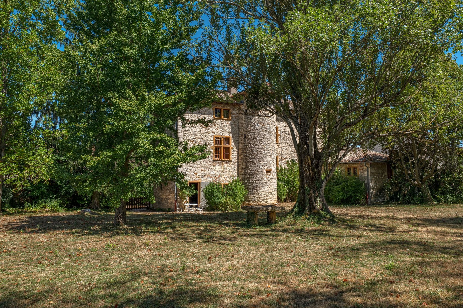 manoir 5 Pièces en vente sur MORANCE (69480)