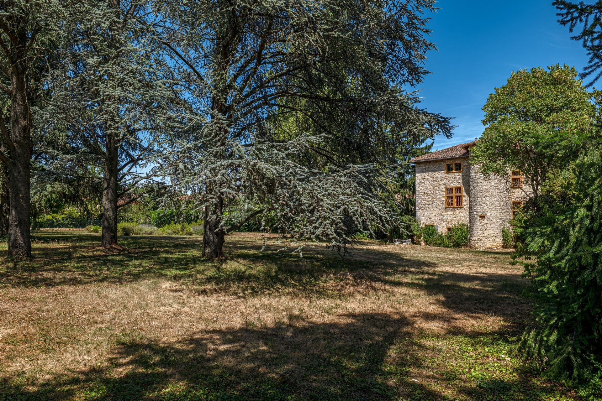 manoir 5 Pièces en vente sur MORANCE (69480)