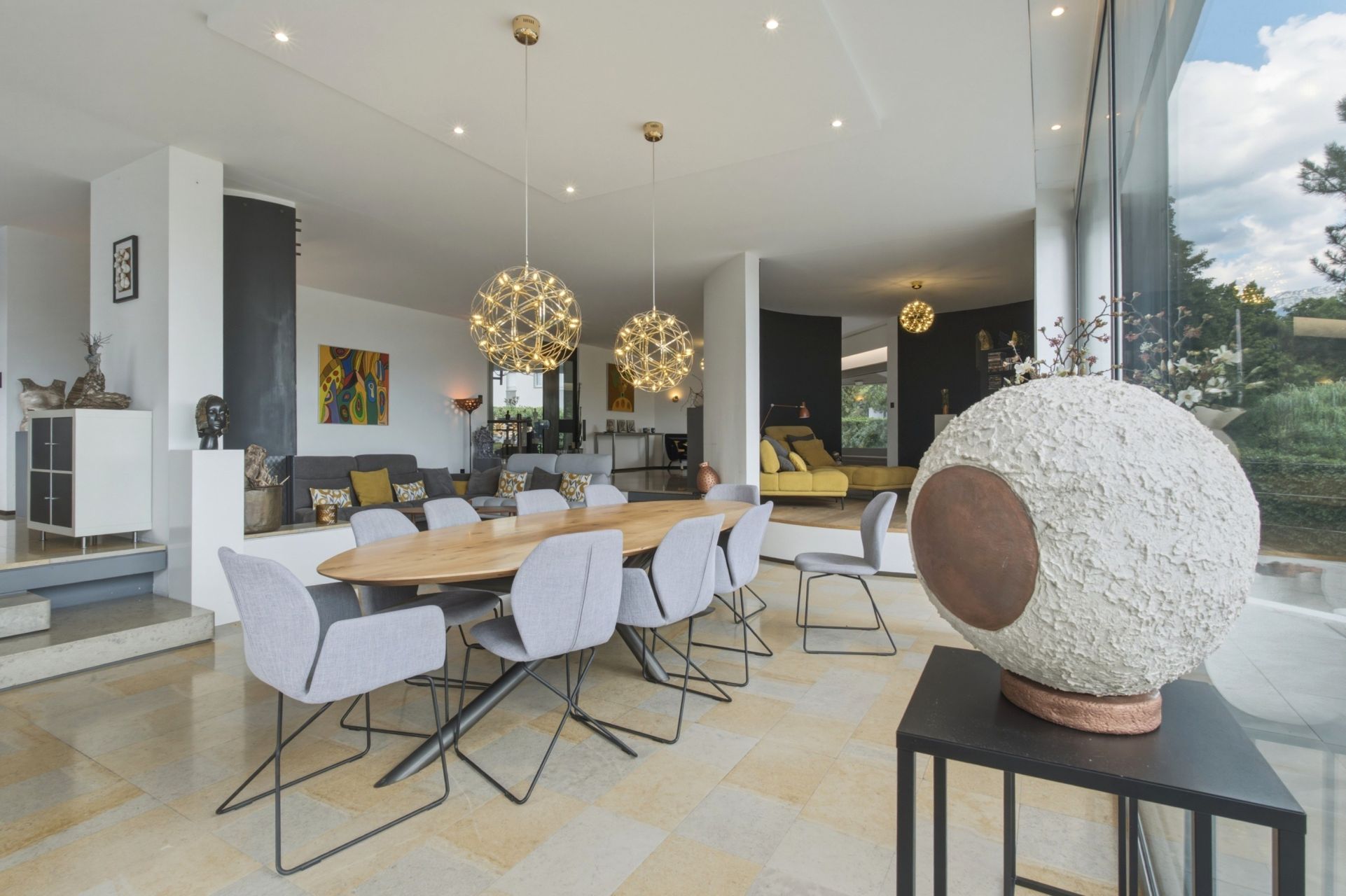 house 10 Rooms for sale on ST JEAN DE MOIRANS (38430)
