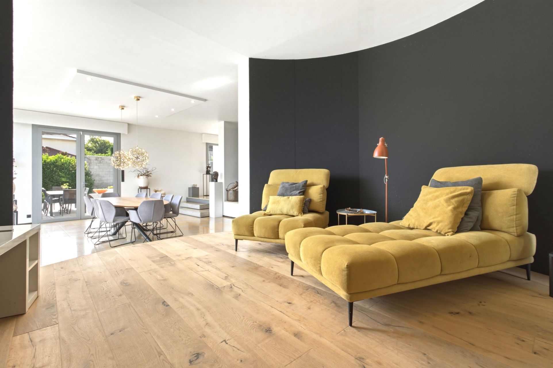 house 10 Rooms for sale on ST JEAN DE MOIRANS (38430)