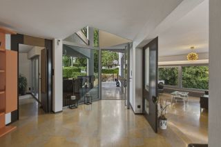 house 10 Rooms for sale on ST JEAN DE MOIRANS (38430)