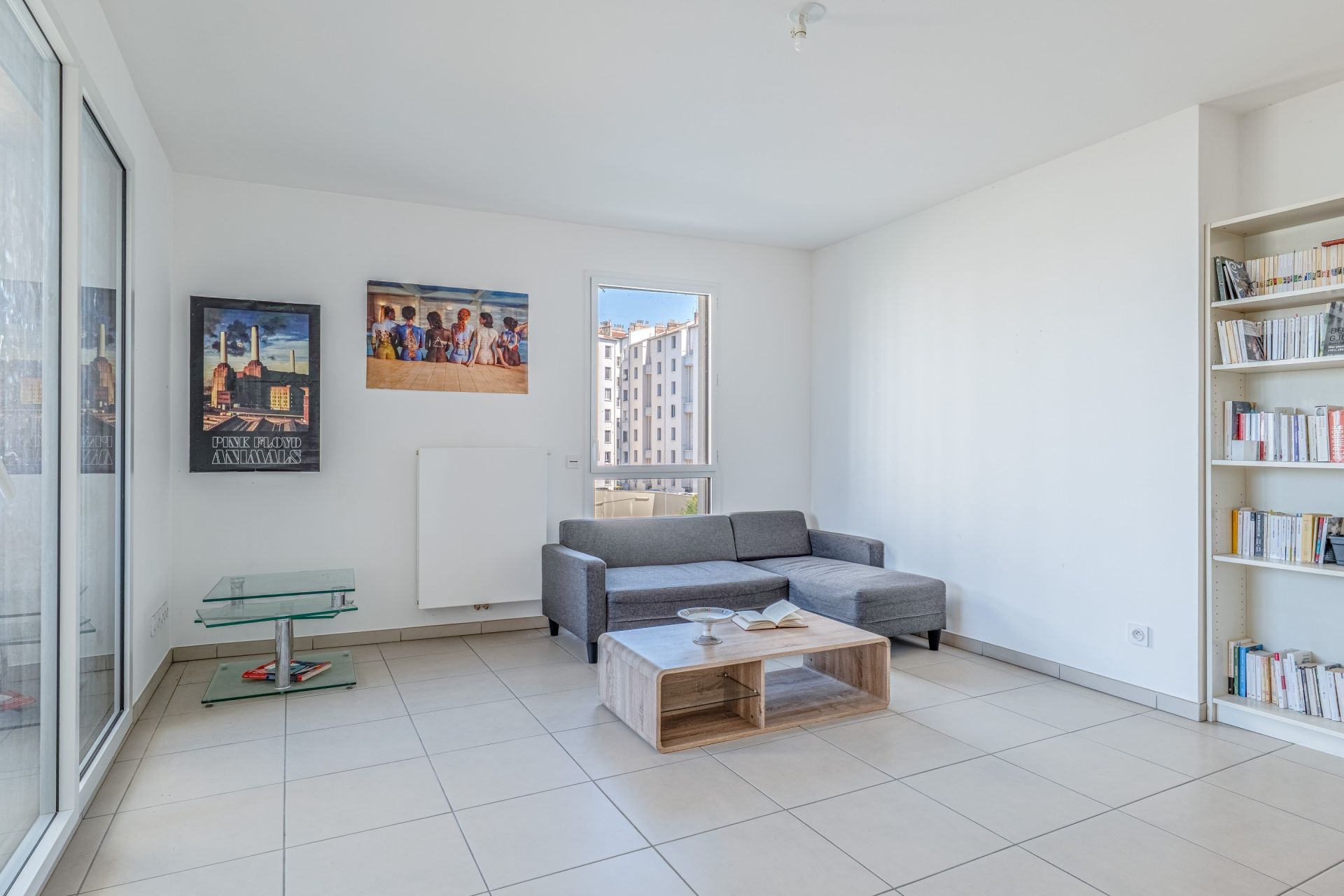 apartment 4 Rooms for sale on LYON (69007)