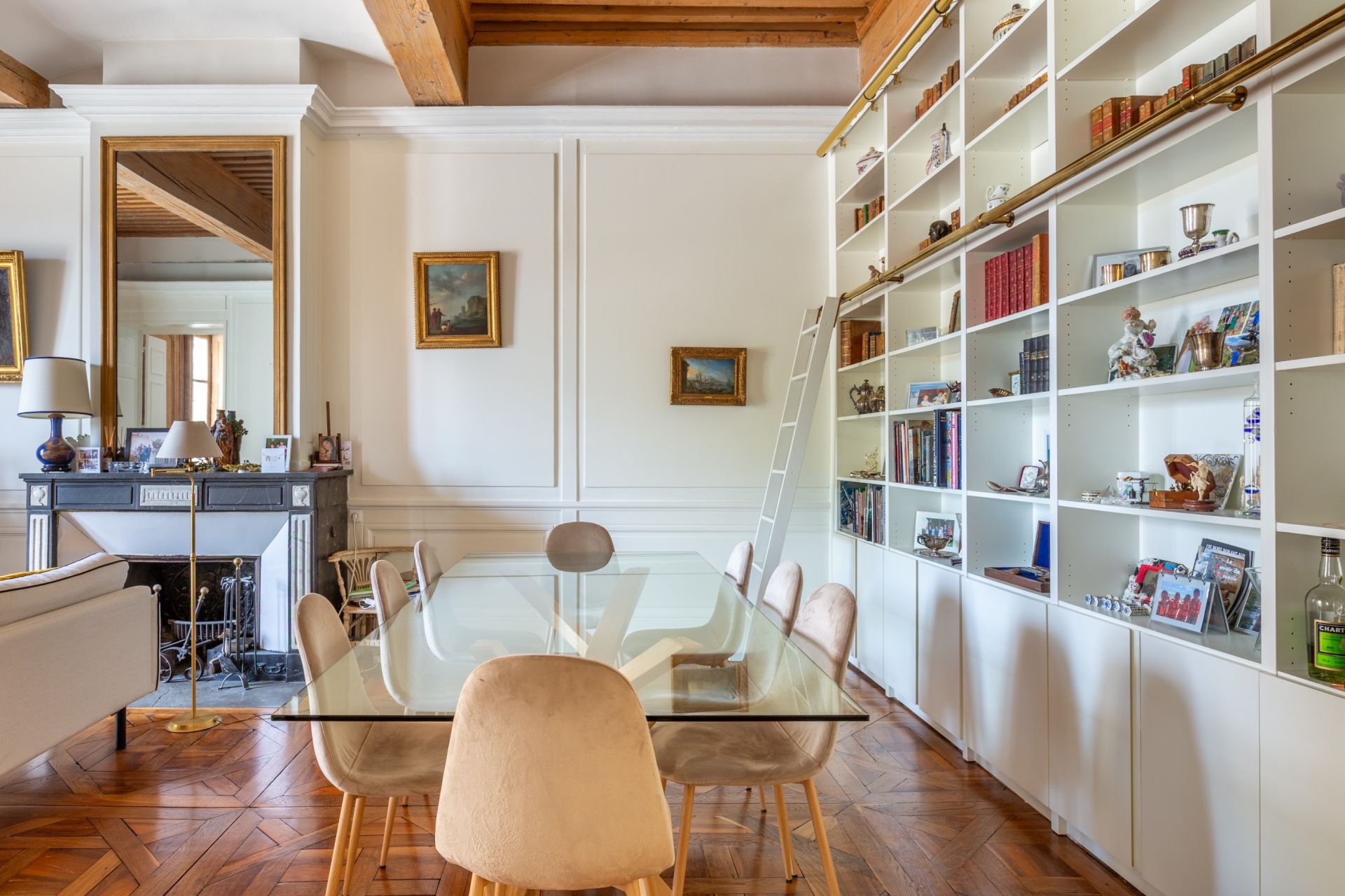 apartment 6 Rooms for sale on LYON (69002)