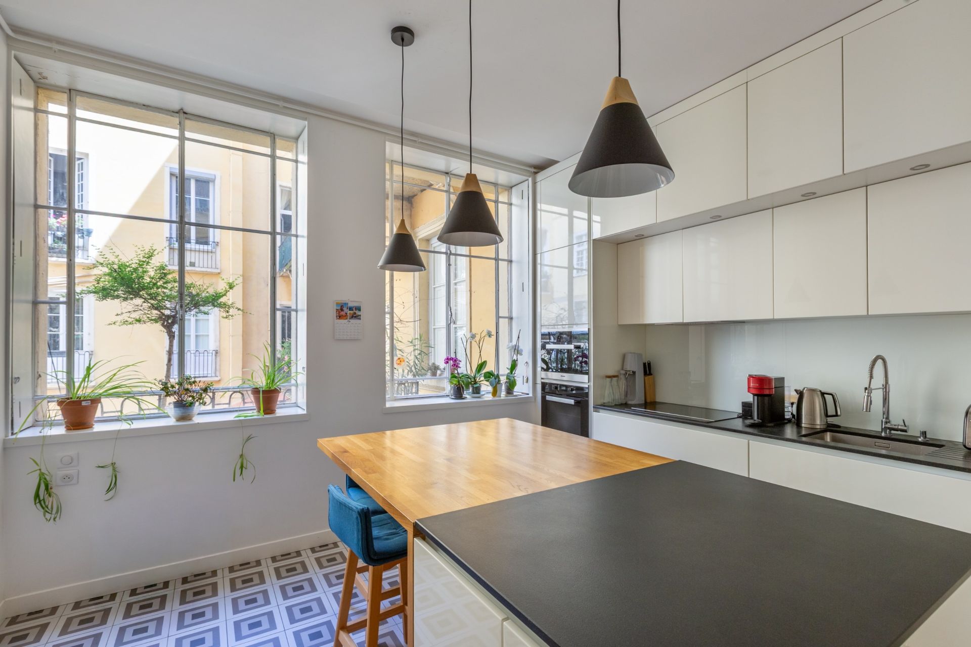 apartment 6 Rooms for sale on LYON (69002)