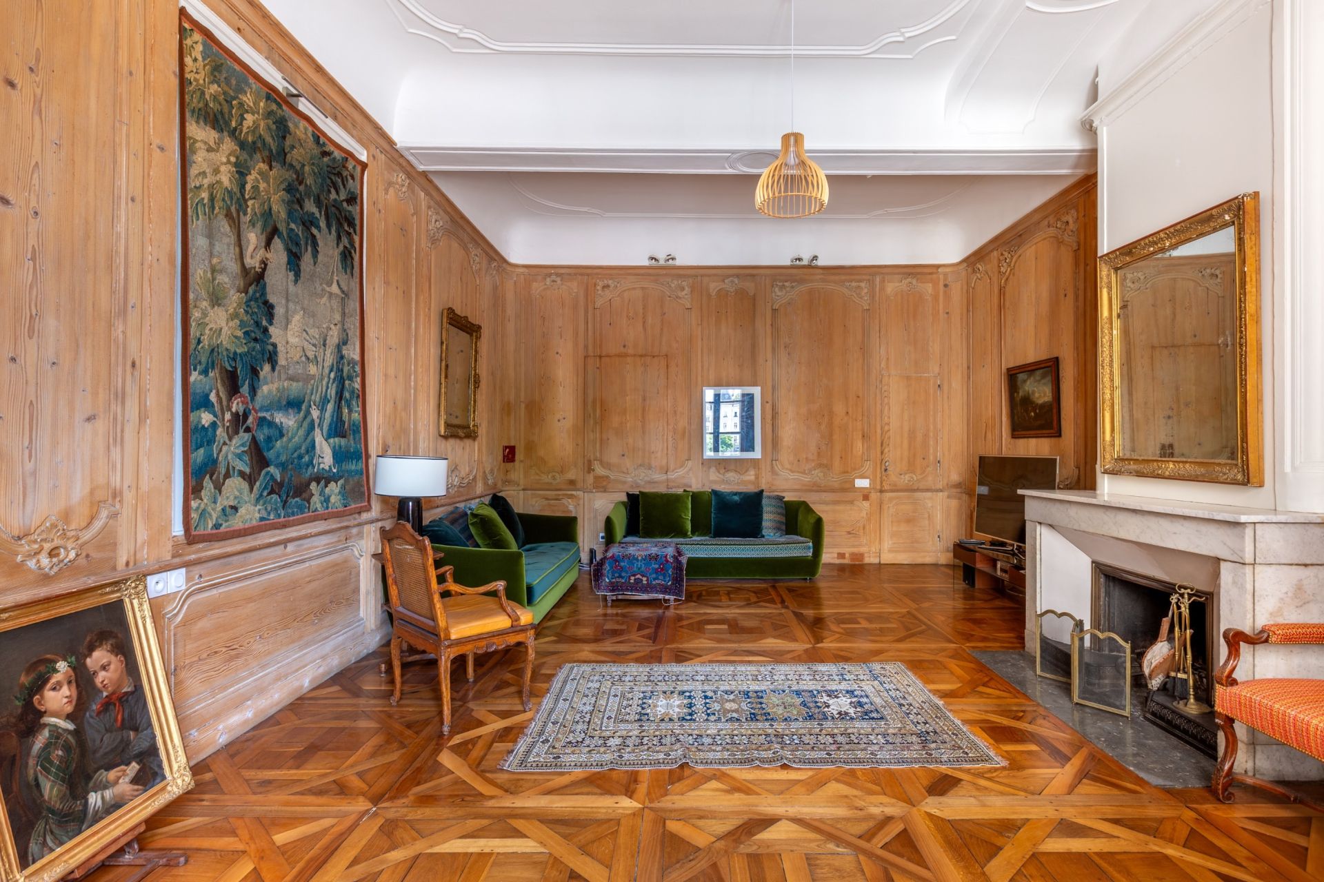 apartment 6 Rooms for sale on LYON (69002)
