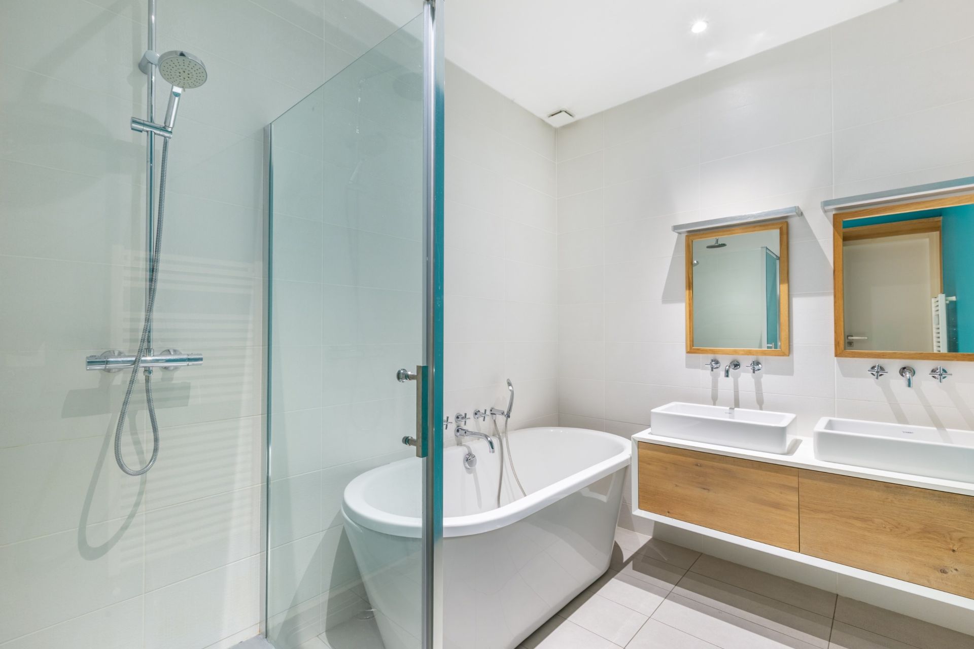 apartment 6 Rooms for sale on LYON (69002)
