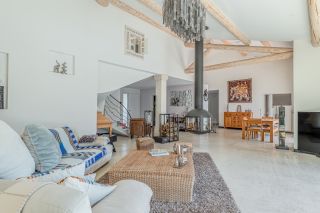 maison d'architecte 7 Pièces en vente sur SATHONAY VILLAGE (69580)