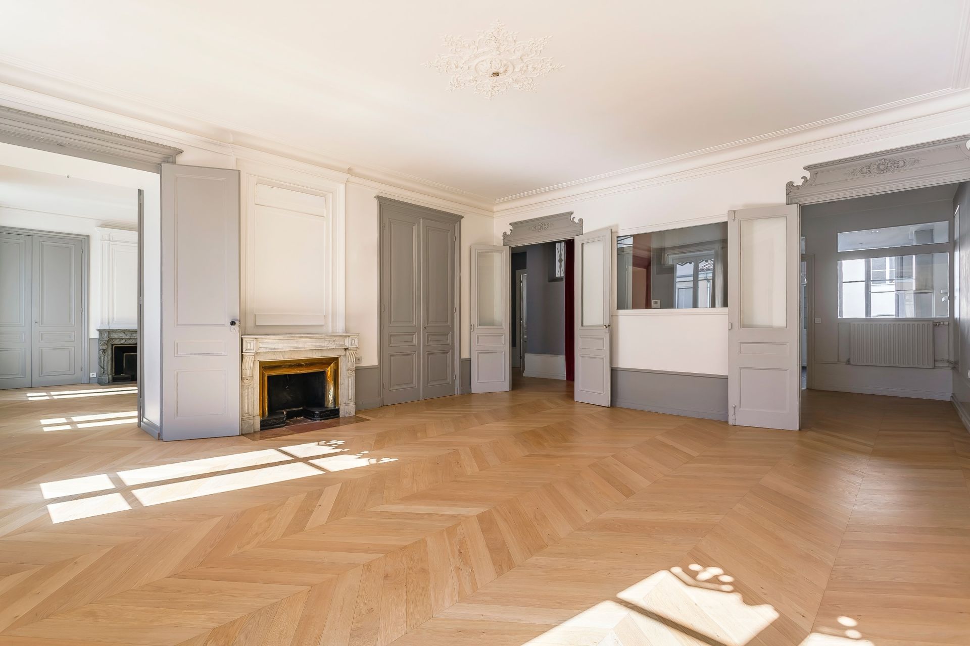 apartment 5 Rooms for sale on LYON (69002)