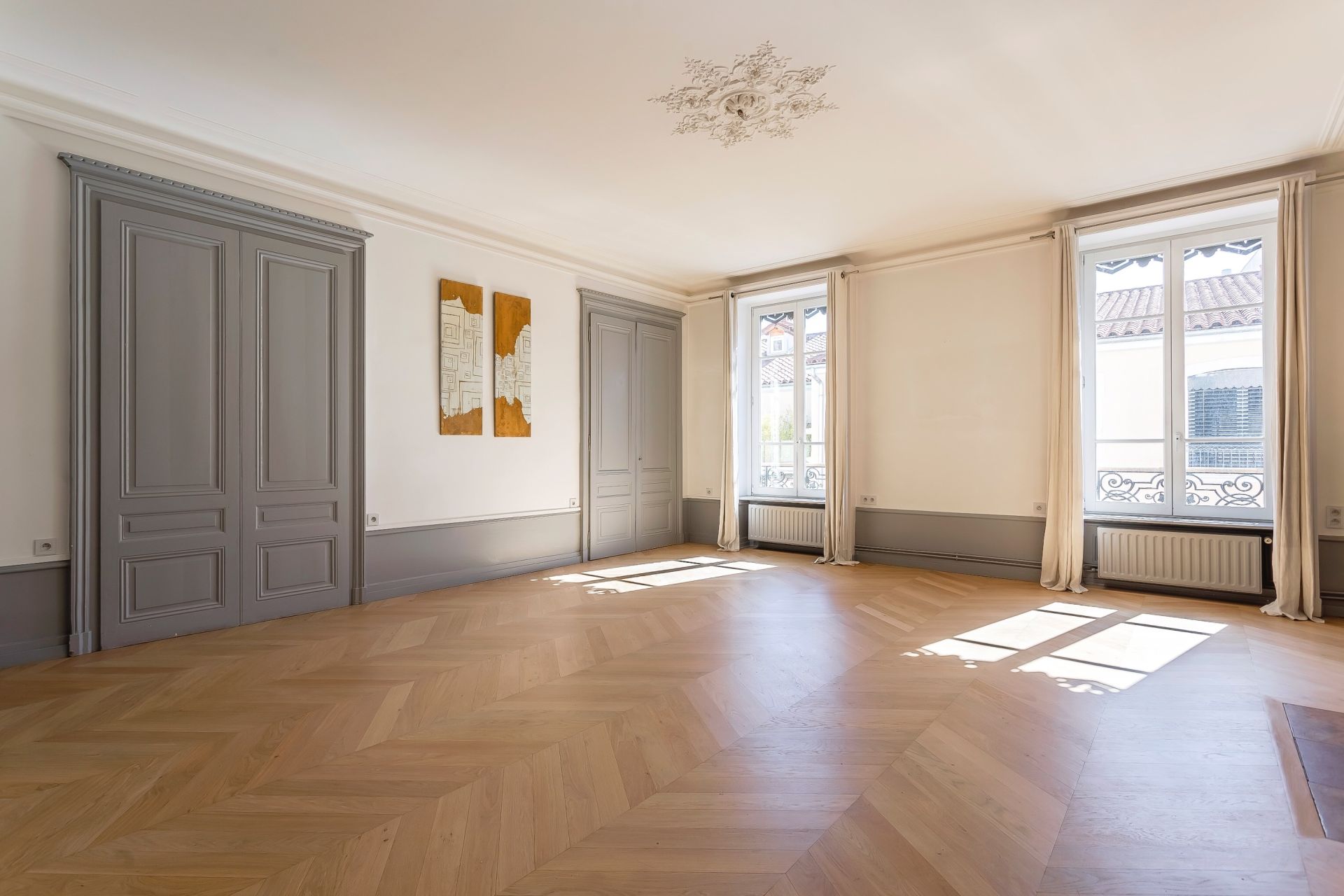 apartment 5 Rooms for sale on LYON (69002)