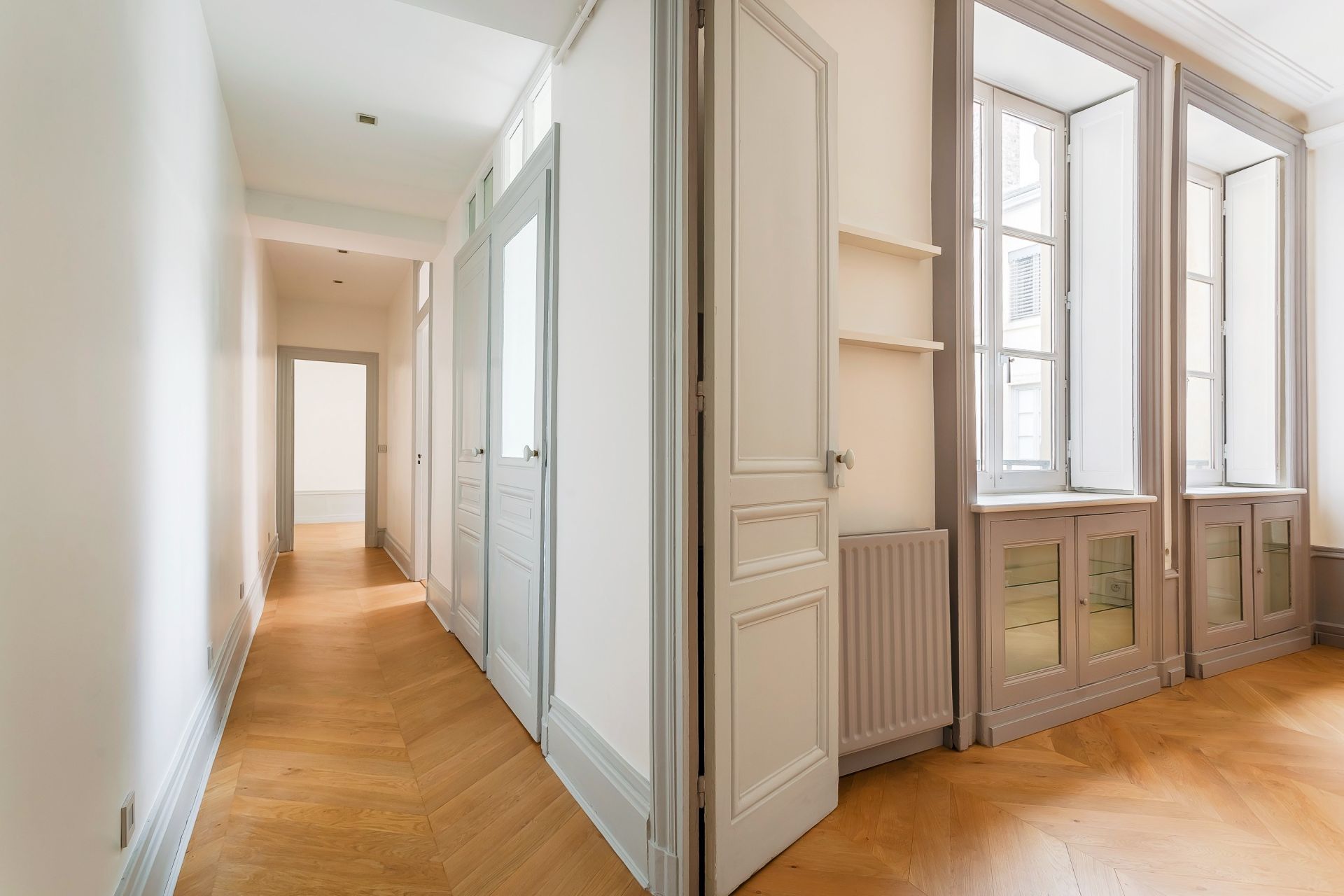 apartment 5 Rooms for sale on LYON (69002)