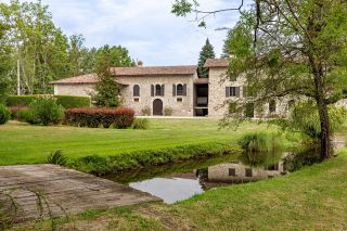 property 10 Rooms for sale on REAUMONT (38140)