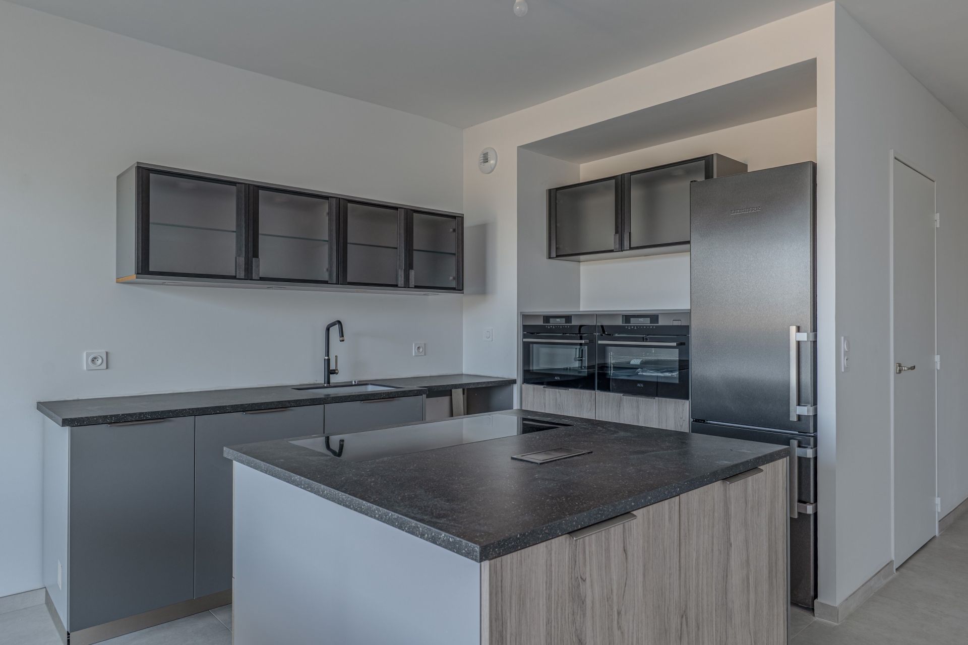 apartment 3 Rooms for sale on ST DIDIER AU MONT D OR (69370)