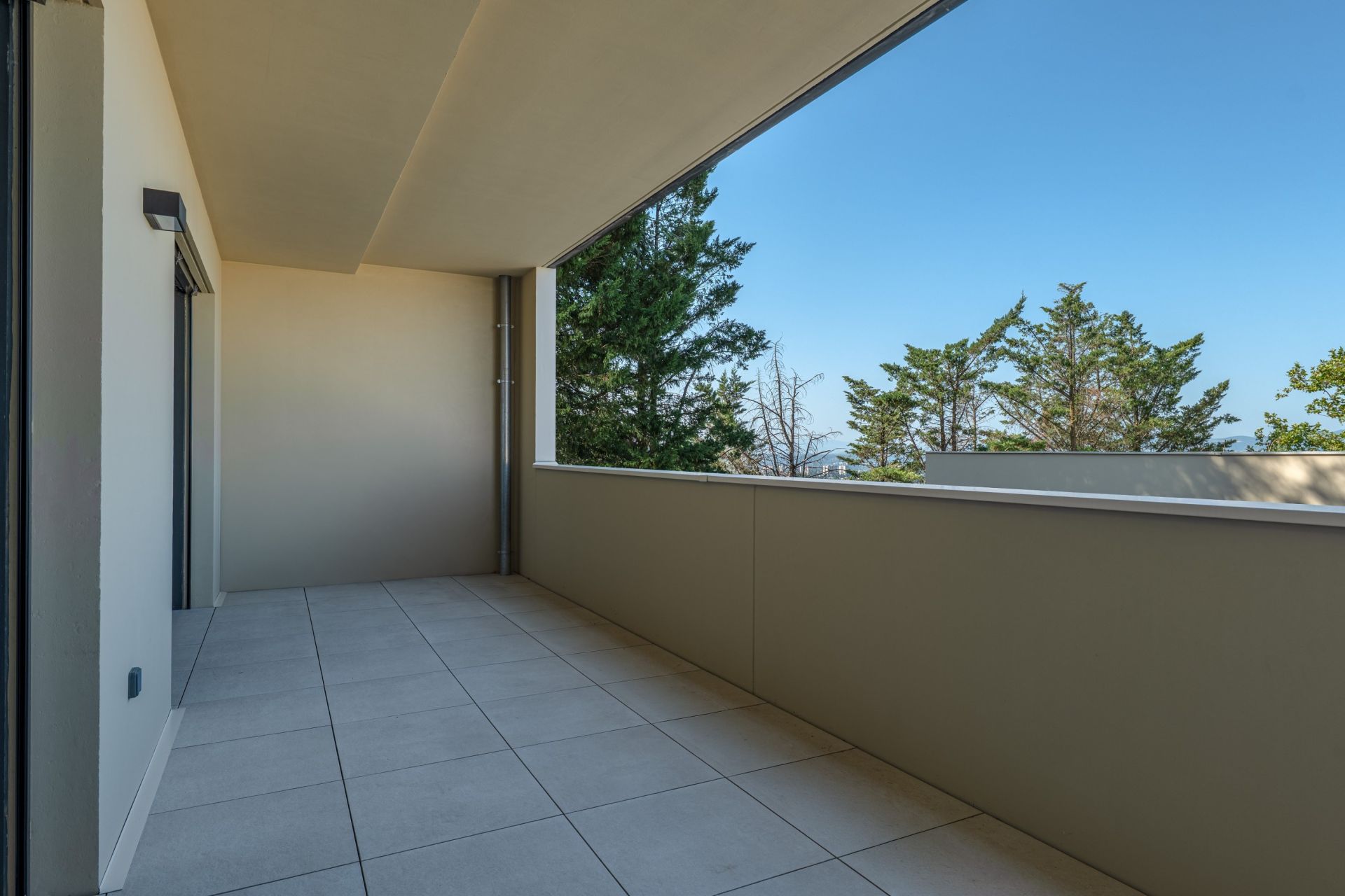 apartment 3 Rooms for sale on ST DIDIER AU MONT D OR (69370)