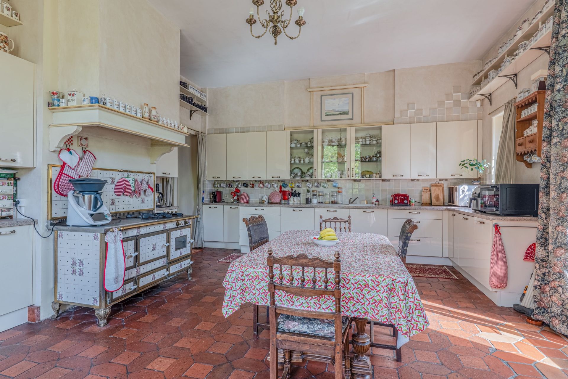 maison 10 Pièces en vente sur PERONNAS (01960)