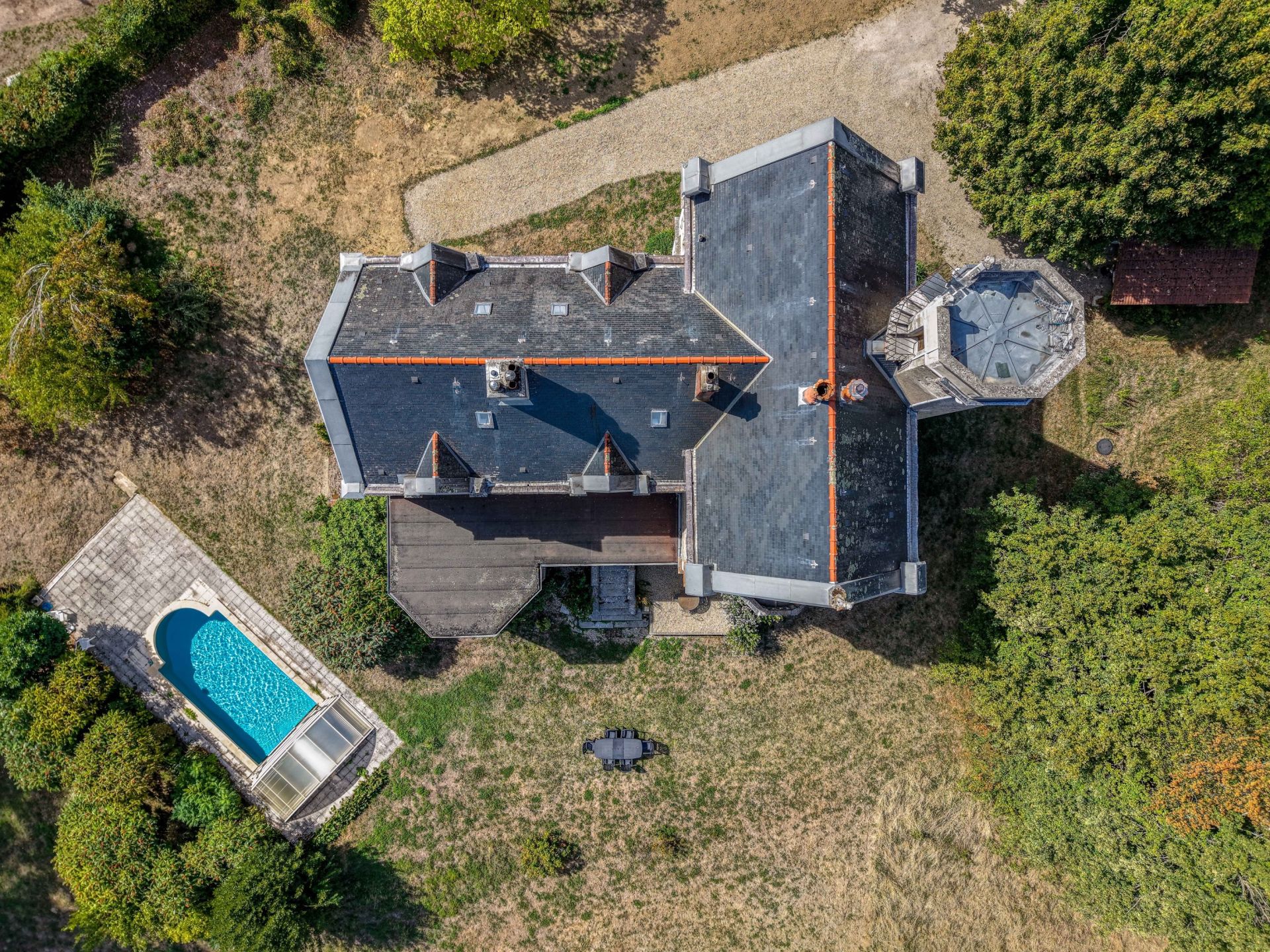 maison 10 Pièces en vente sur PERONNAS (01960)