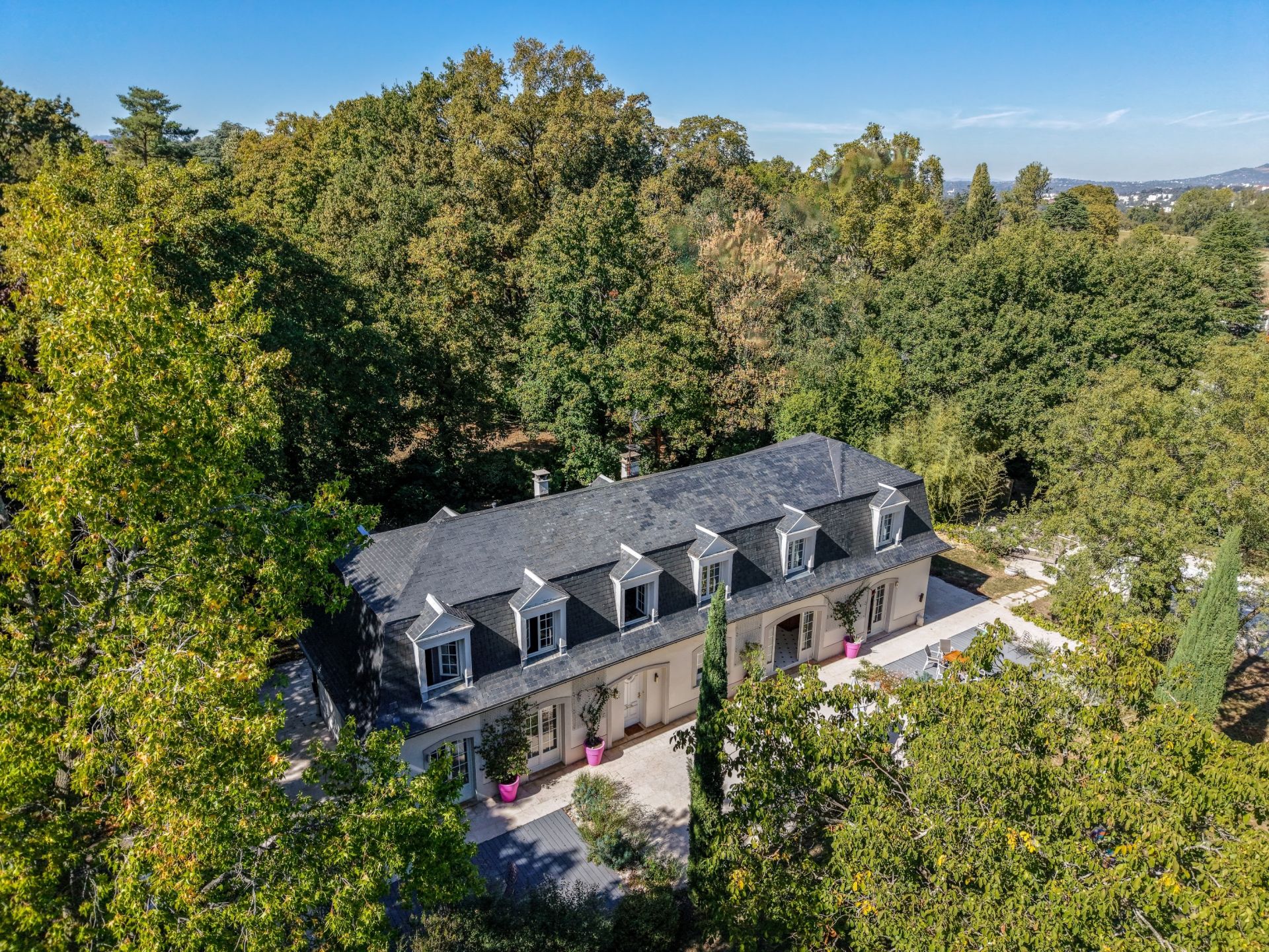 maison 7 Pièces en vente sur ST GENIS LAVAL (69230)