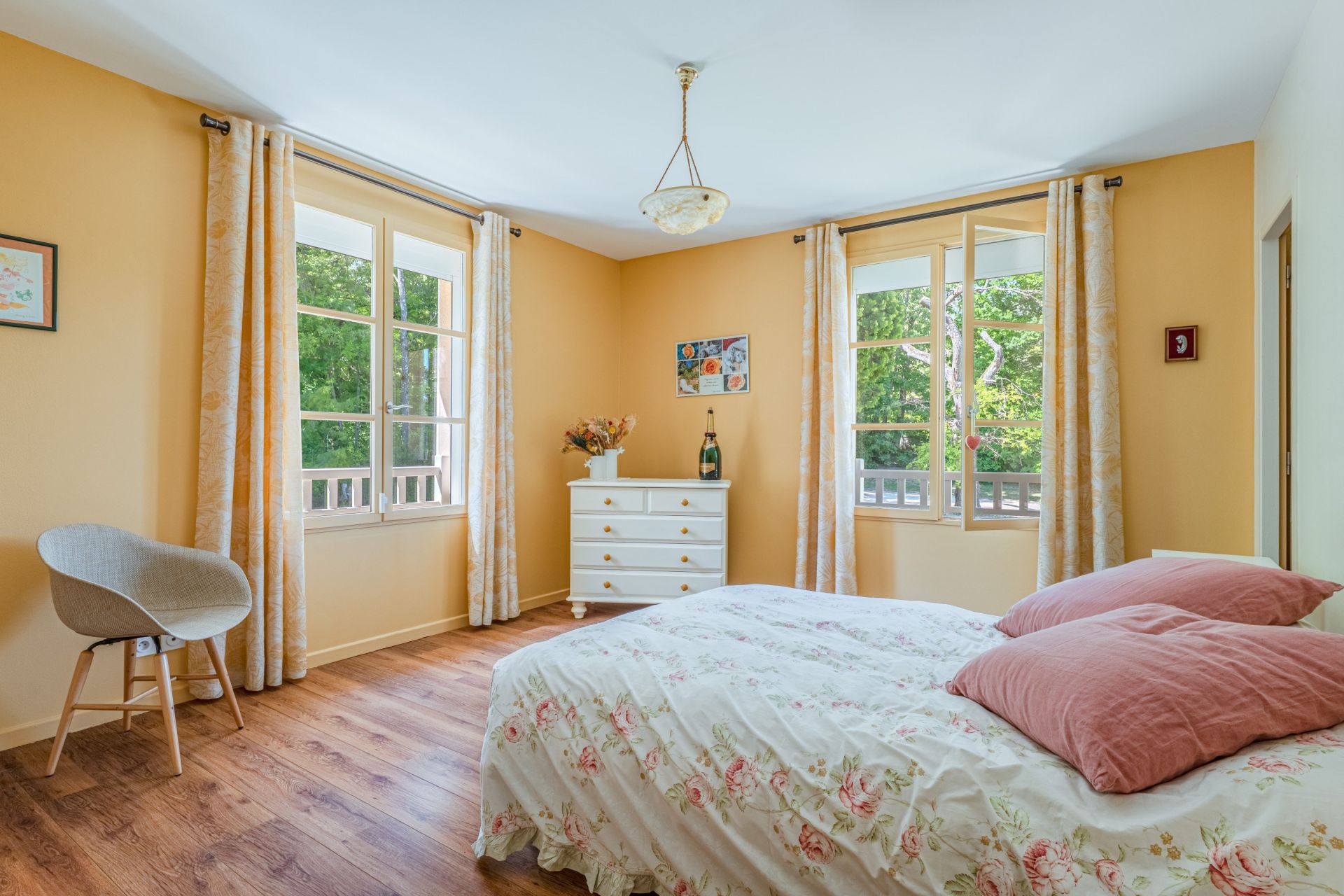 maison contemporaine 9 Pièces en vente sur STE FOY LES LYON (69110)