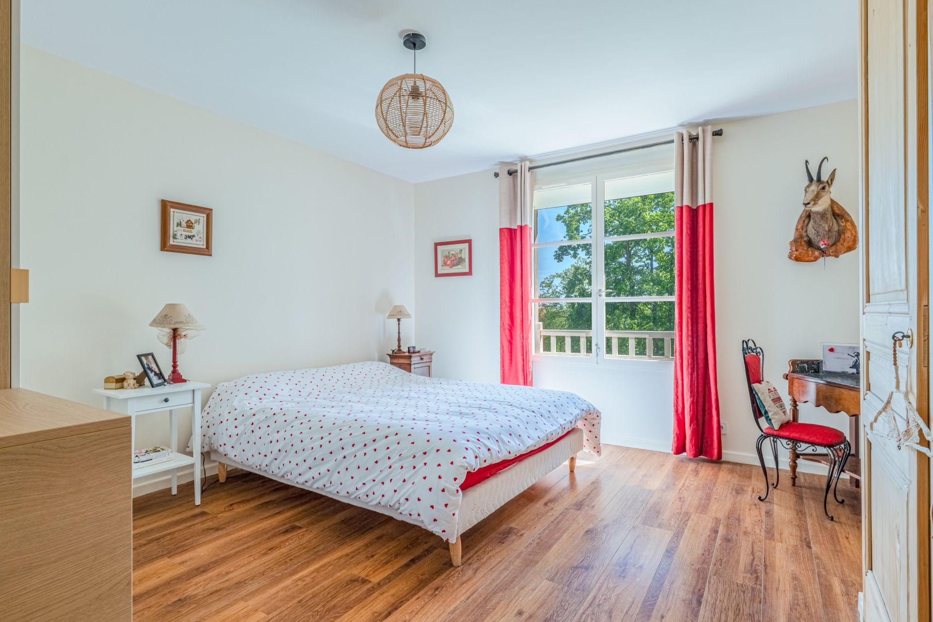 maison contemporaine 9 Pièces en vente sur STE FOY LES LYON (69110)